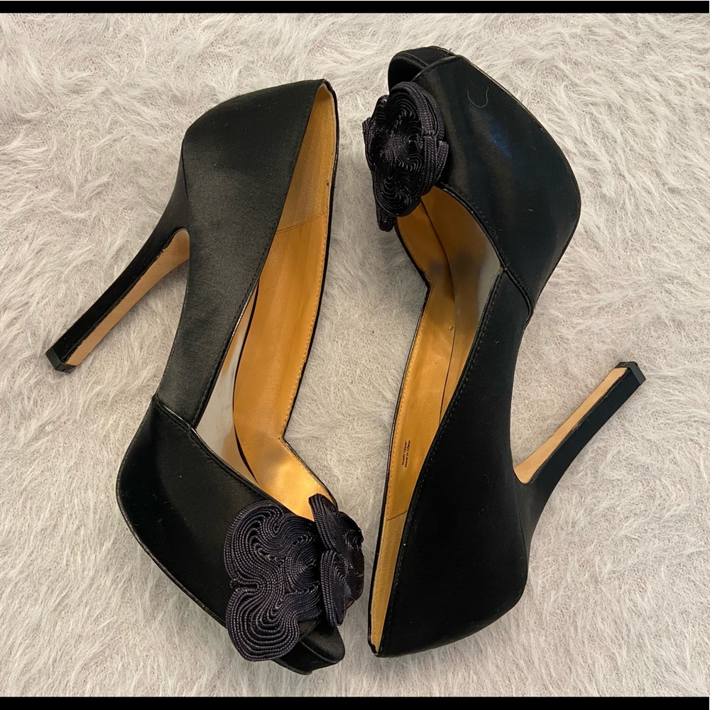 Badgley Mischka Kody in Black Satin